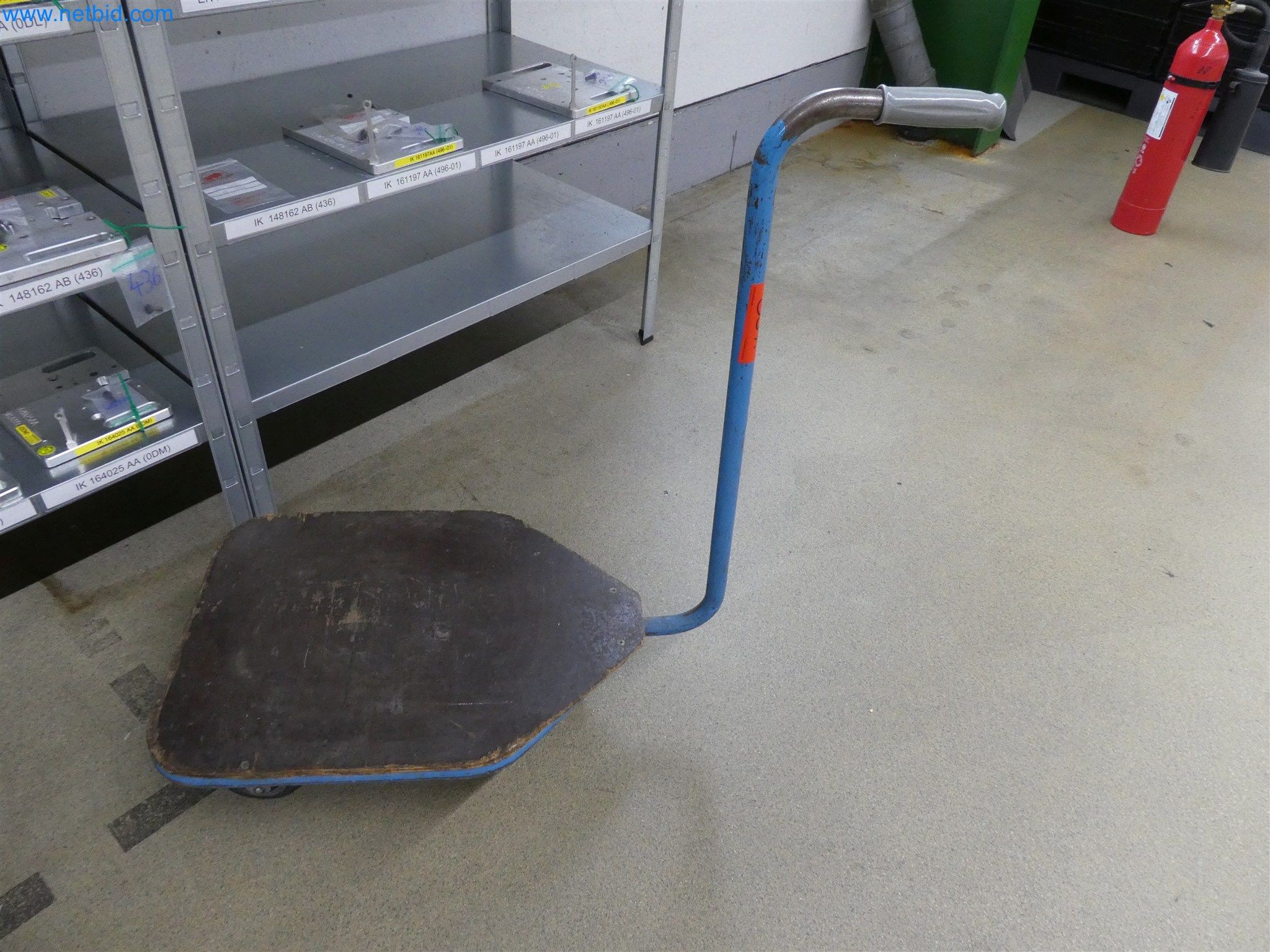 Máquinas de moldeo por inyección, máquinas CNC y líneas de montaje para elementos calefactores y componentes de automoción-2