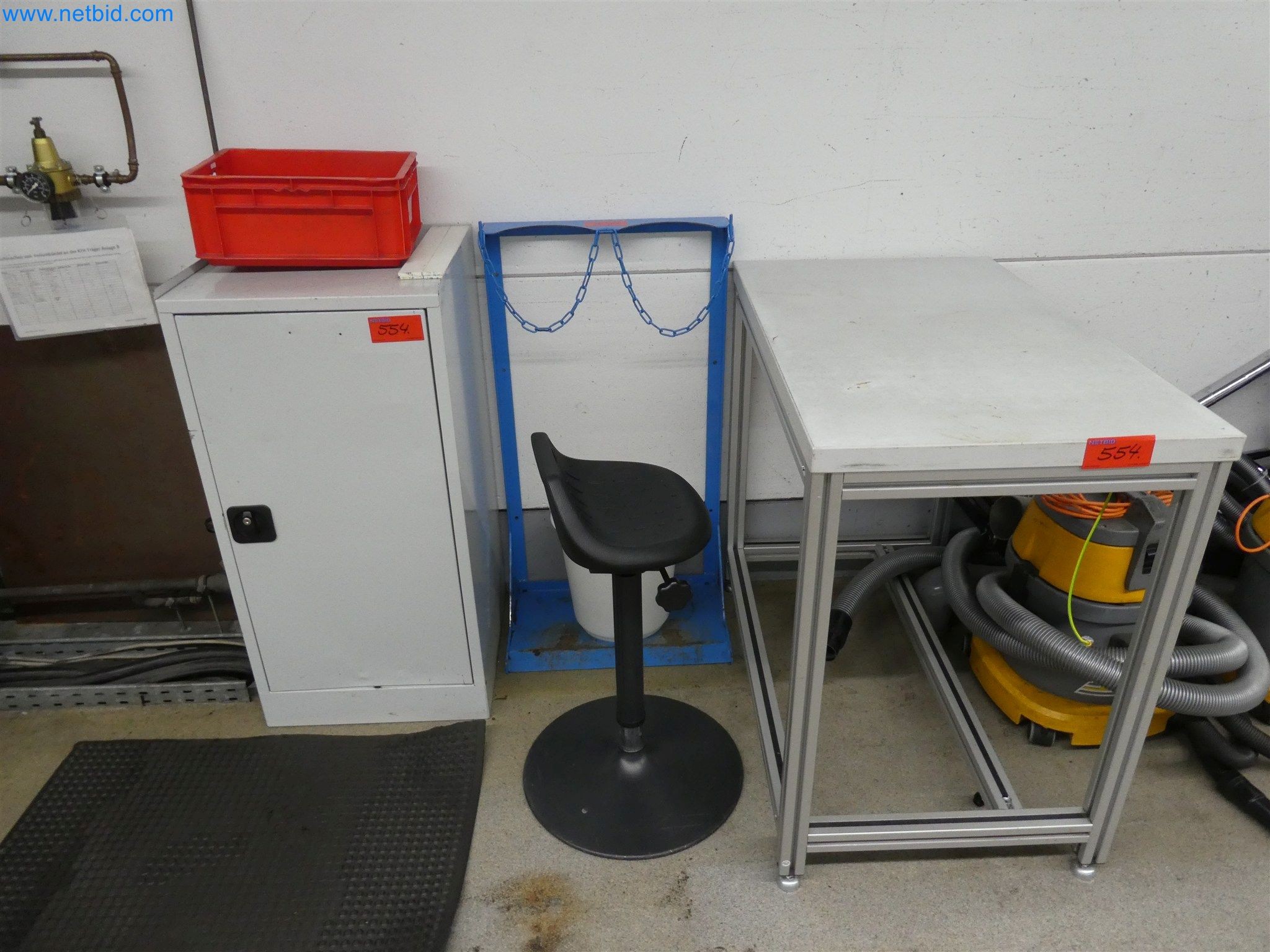 Máquinas de moldeo por inyección, máquinas CNC y líneas de montaje para elementos calefactores y componentes de automoción-3