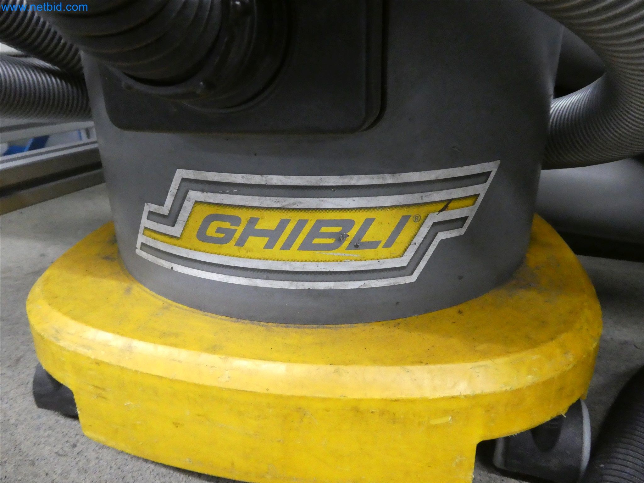 Máquinas de moldeo por inyección, máquinas CNC y líneas de montaje para elementos calefactores y componentes de automoción-4