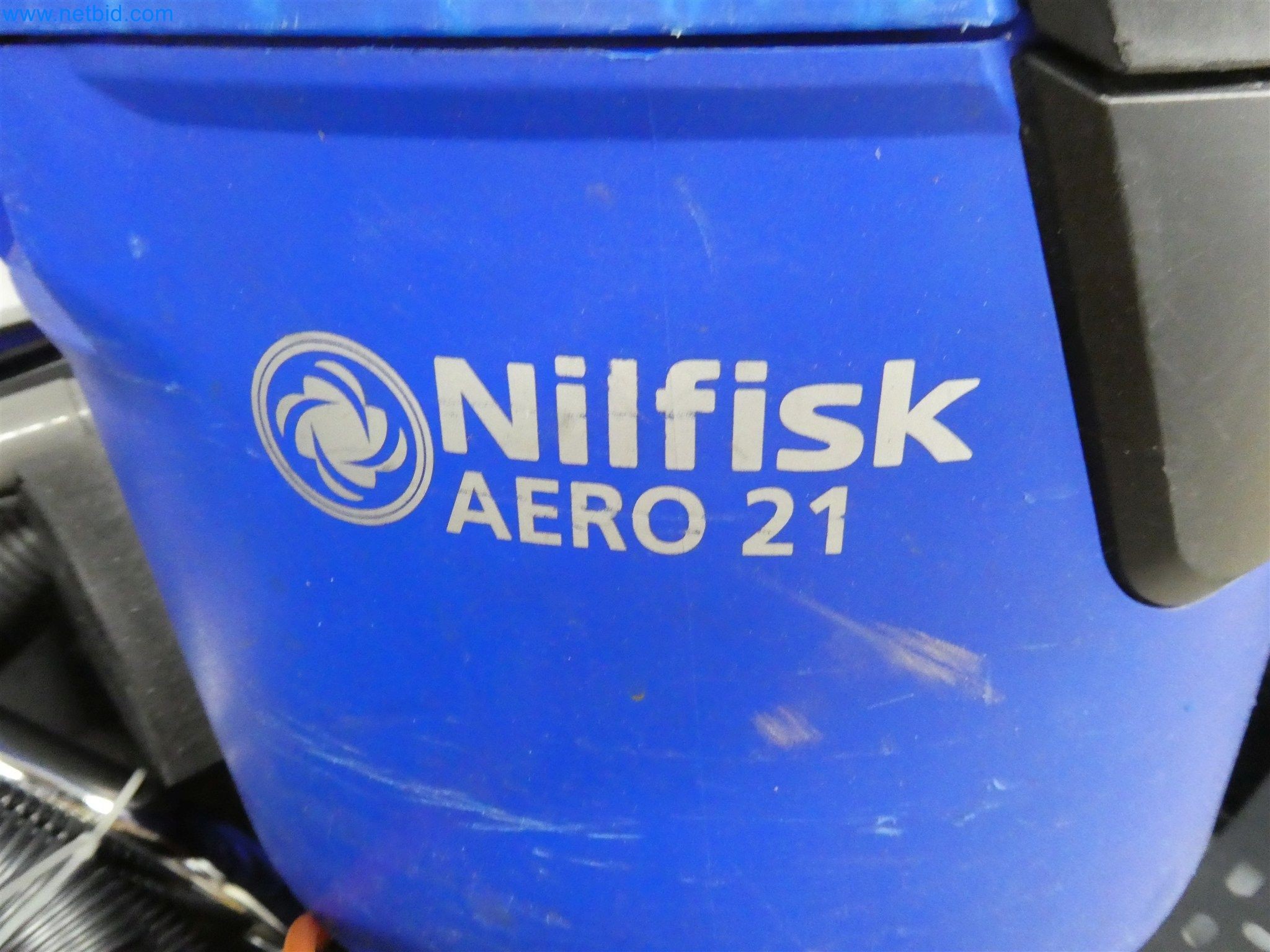 Máquinas de moldeo por inyección, máquinas CNC y líneas de montaje para elementos calefactores y componentes de automoción-5