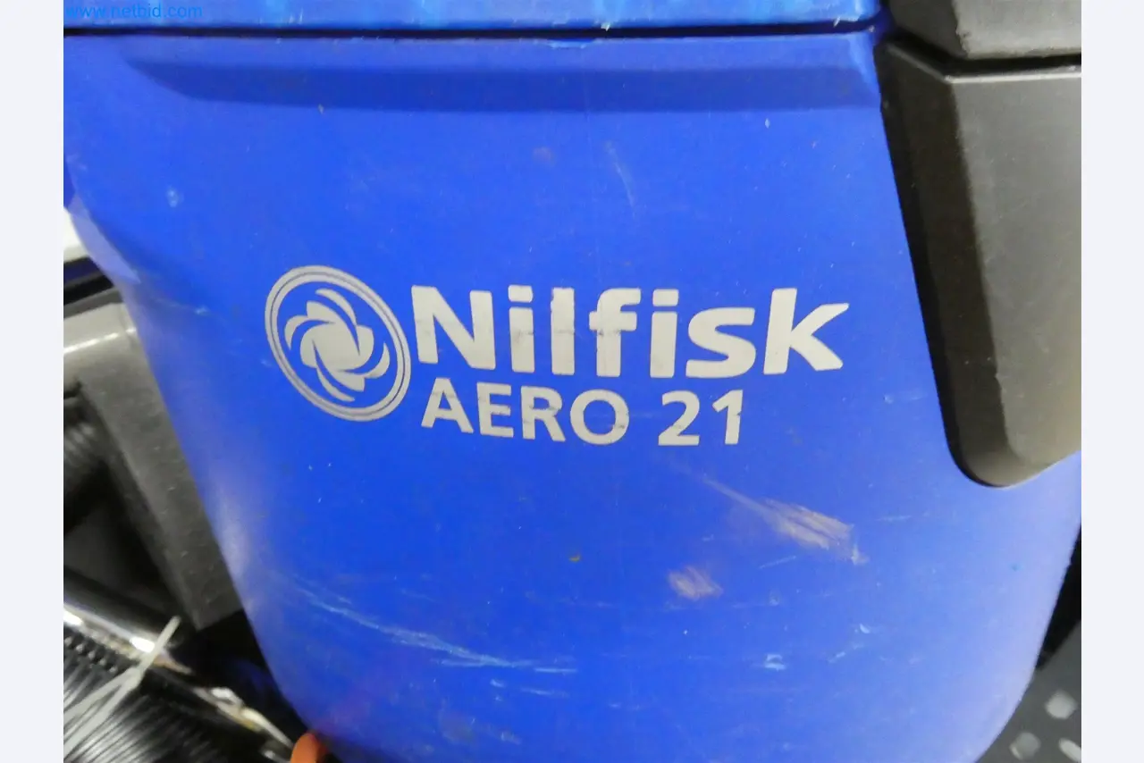 Máquinas de moldeo por inyección, máquinas CNC y líneas de montaje para elementos calefactores y componentes de automoción-5