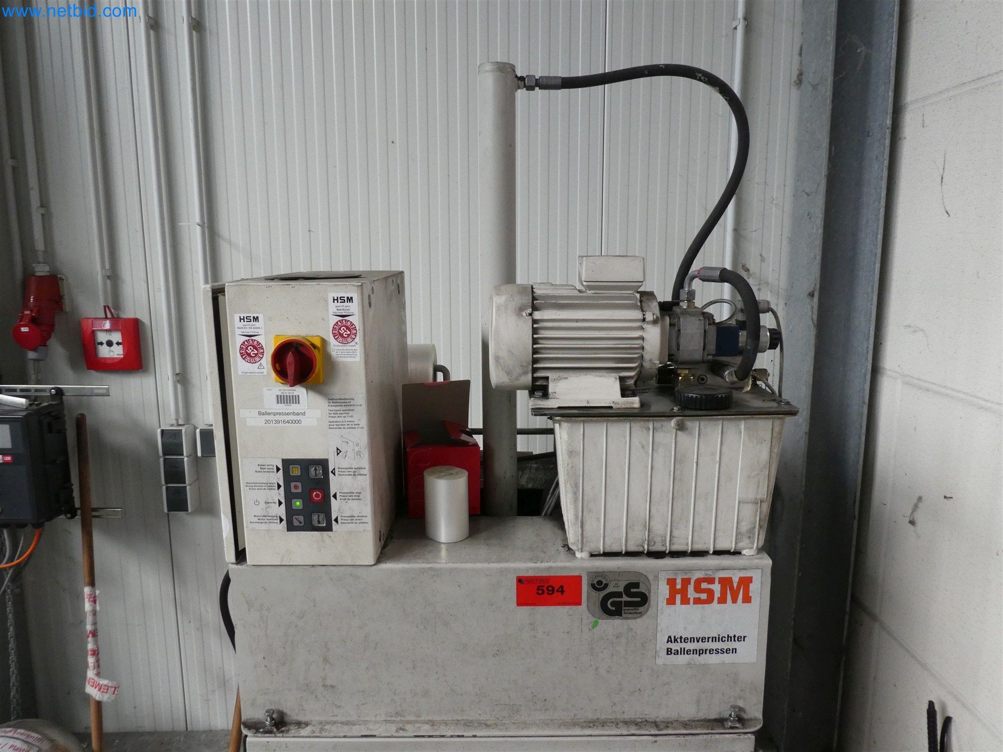 Máquinas de moldagem por injeção, máquinas CNC e linhas de montagem para elementos de aquecimento e componentes automóveis-4