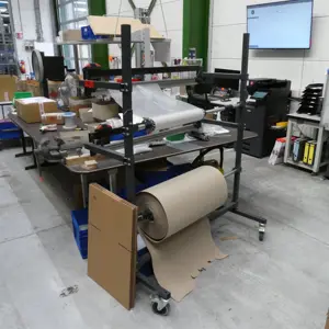 unité mobile de déroulement et de coupe