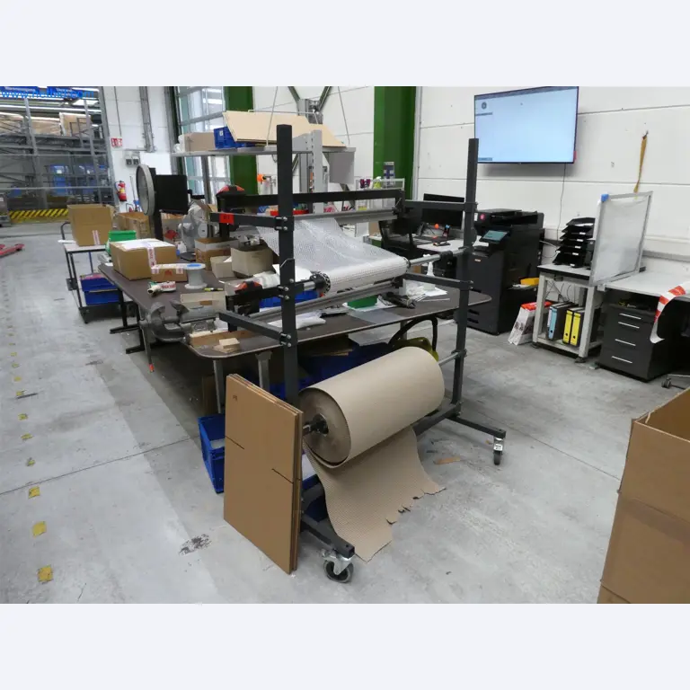 Máquinas de moldeo por inyección, máquinas CNC y líneas de montaje para elementos calefactores y componentes de automoción-1