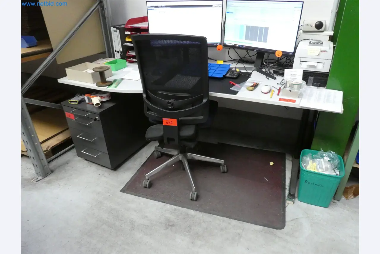 Máquinas de moldeo por inyección, máquinas CNC y líneas de montaje para elementos calefactores y componentes de automoción-2