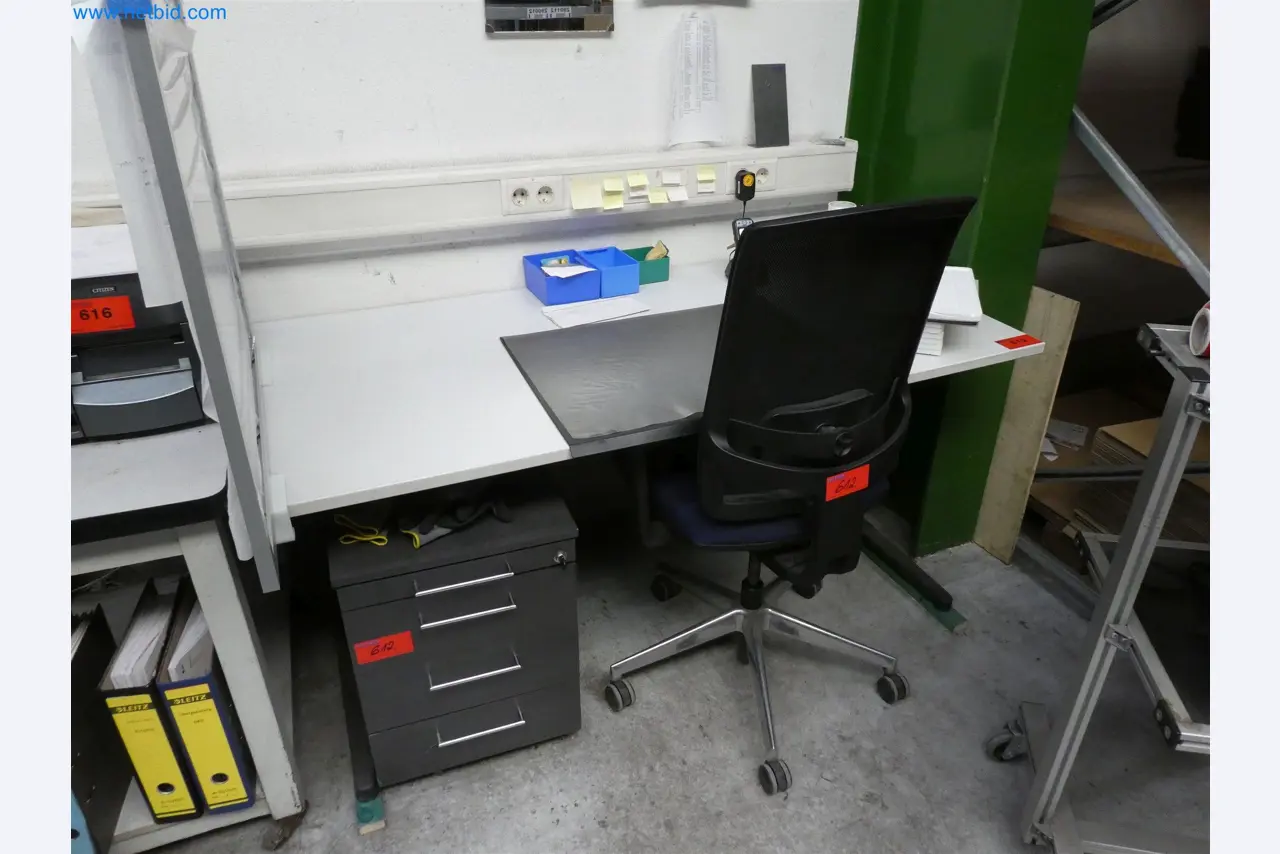 Máquinas de moldeo por inyección, máquinas CNC y líneas de montaje para elementos calefactores y componentes de automoción-3