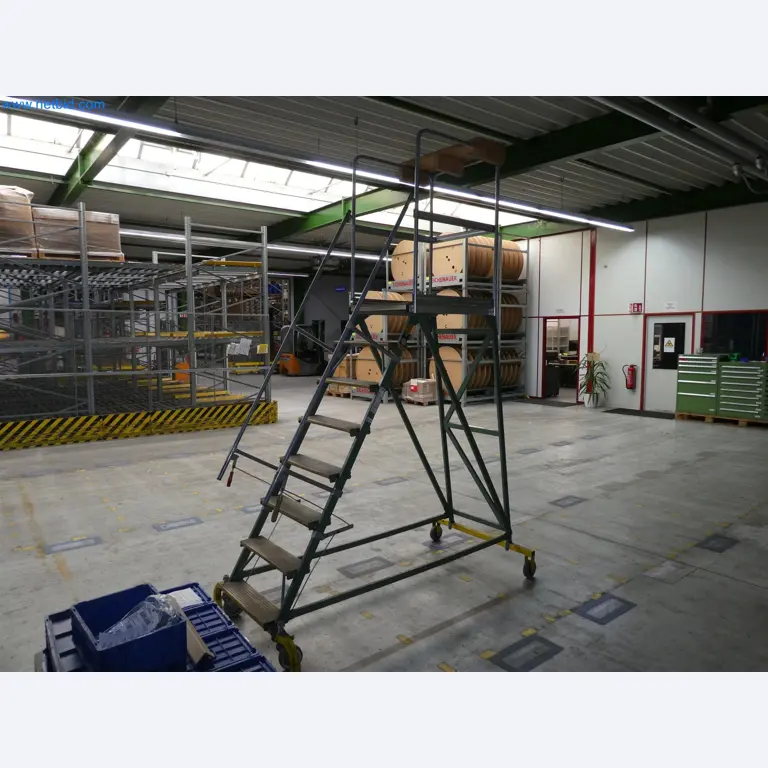 Máquinas de moldeo por inyección, máquinas CNC y líneas de montaje para elementos calefactores y componentes de automoción-3