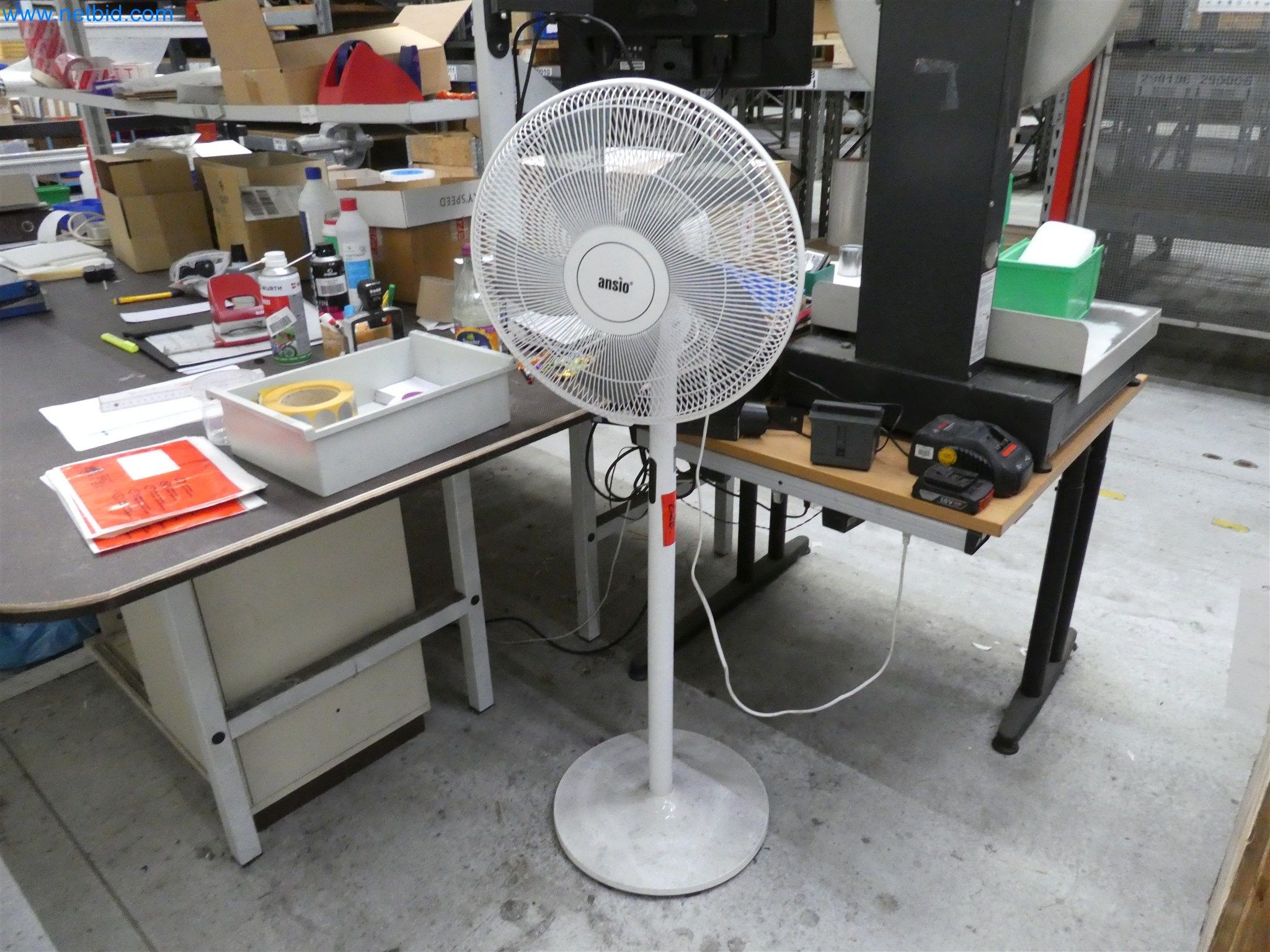 Máquinas de moldeo por inyección, máquinas CNC y líneas de montaje para elementos calefactores y componentes de automoción-3