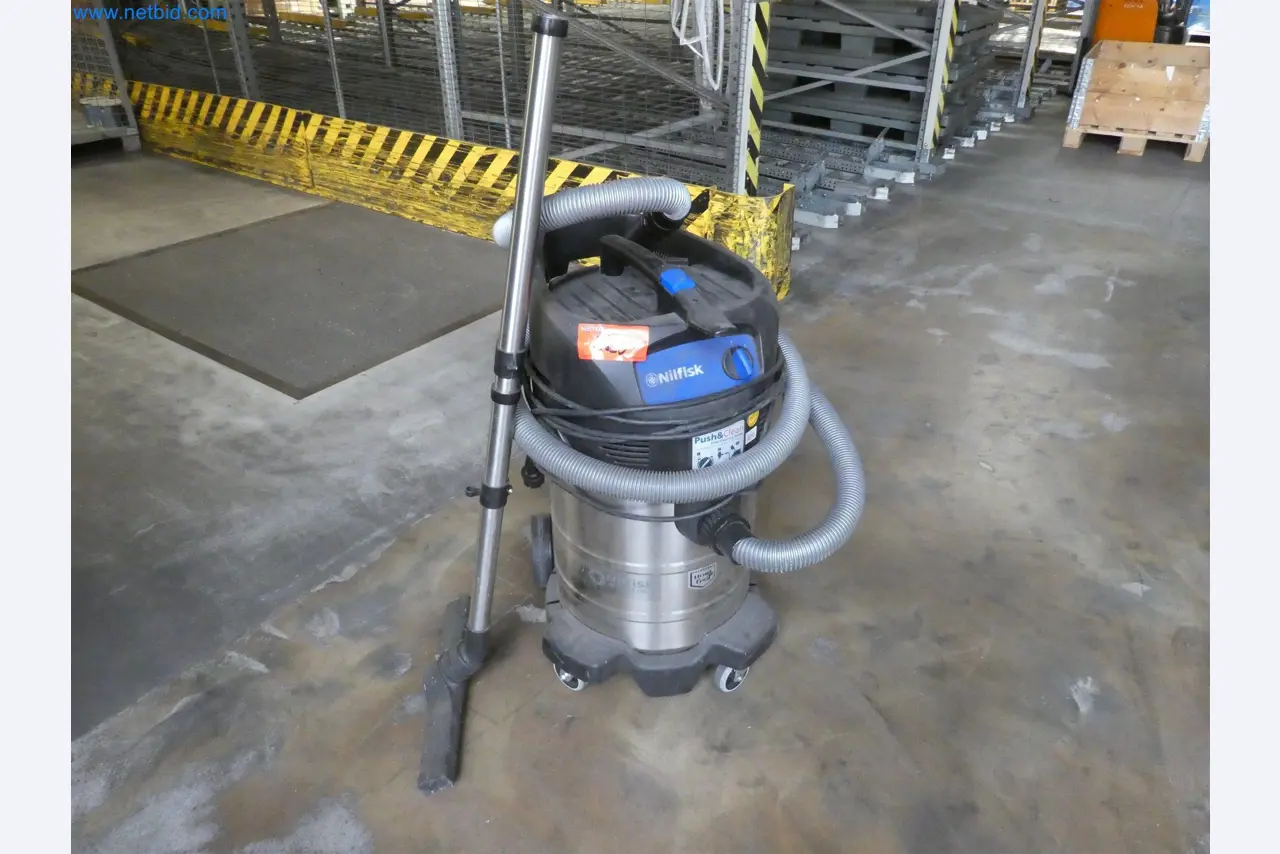 Máquinas de moldeo por inyección, máquinas CNC y líneas de montaje para elementos calefactores y componentes de automoción-4