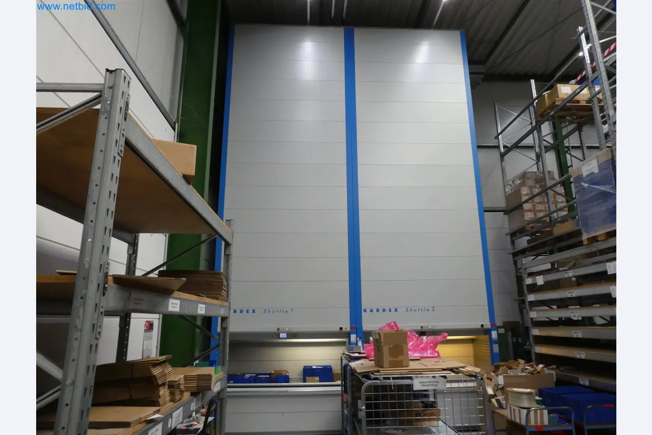 Máquinas de moldeo por inyección, máquinas CNC y líneas de montaje para elementos calefactores y componentes de automoción-1