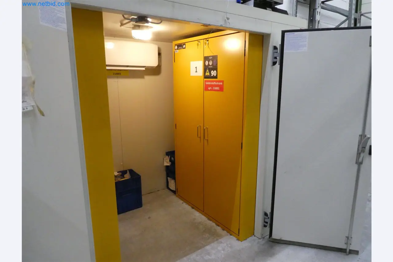 Máquinas de moldeo por inyección, máquinas CNC y líneas de montaje para elementos calefactores y componentes de automoción-2