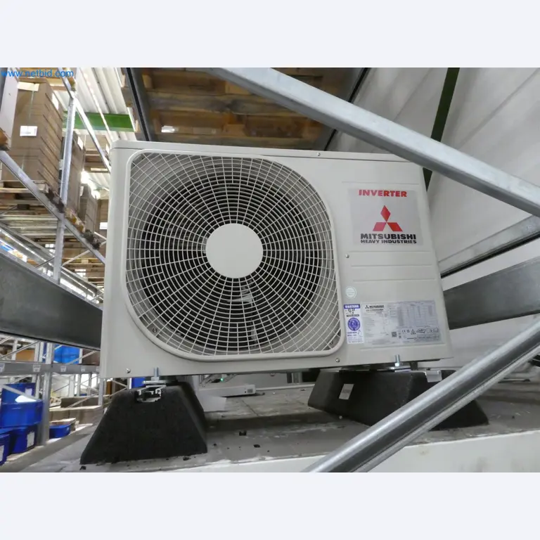 Máquinas de moldeo por inyección, máquinas CNC y líneas de montaje para elementos calefactores y componentes de automoción-5