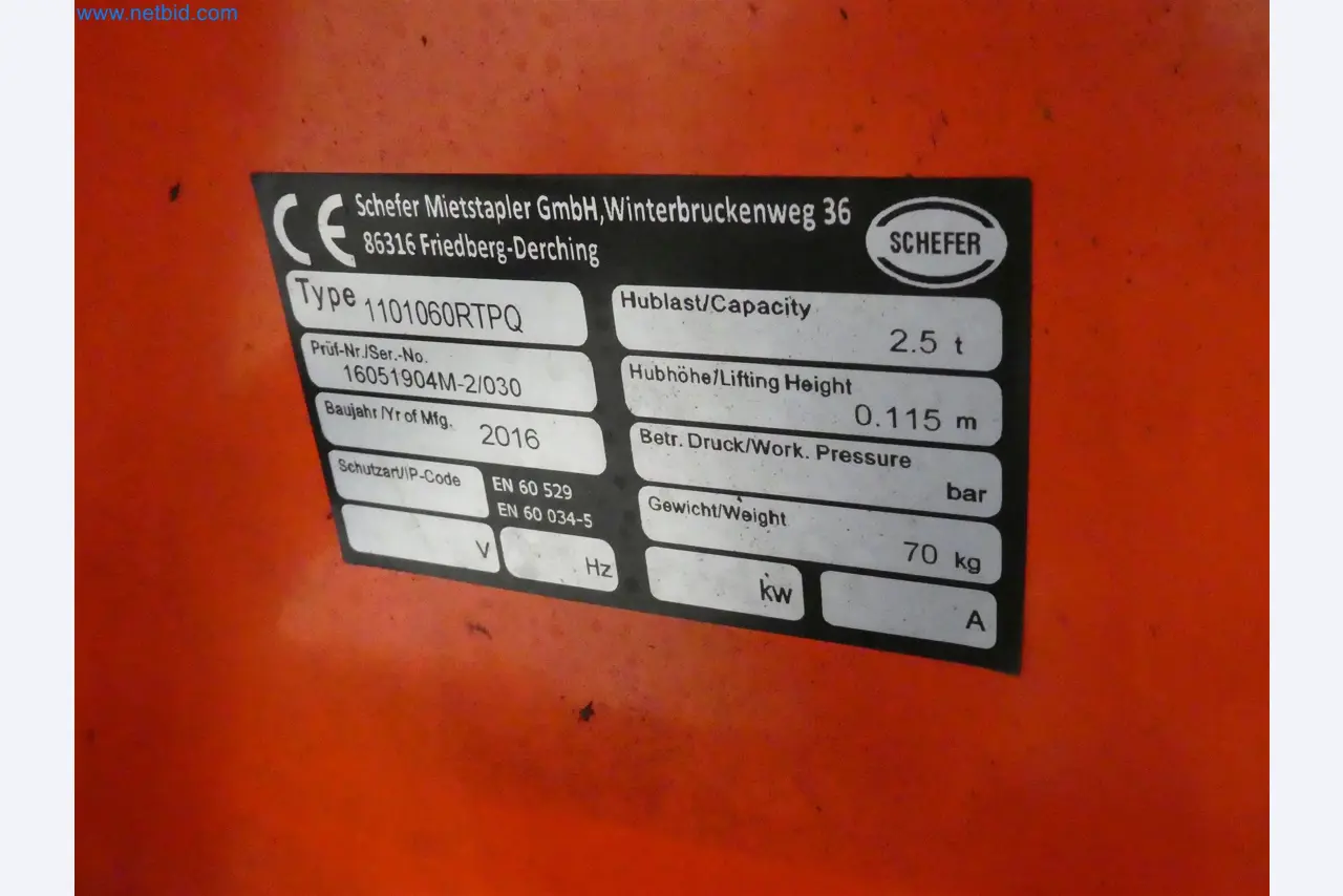 Machines de moulage par injection, machines CNC & lignes d'assemblage pour les éléments chauffants et les composants automobiles-2