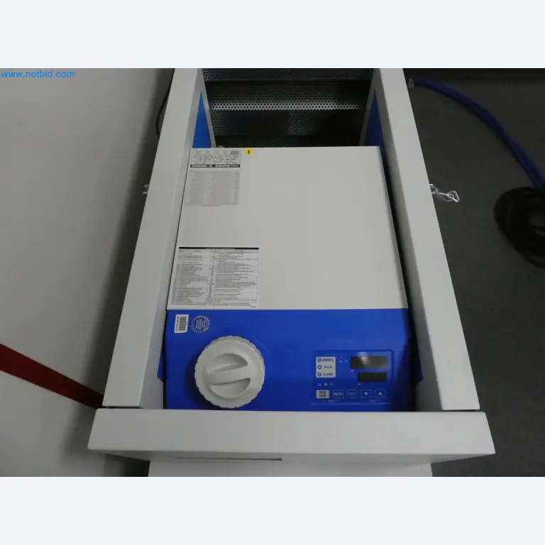 Machines de moulage par injection, machines CNC & lignes d'assemblage pour les éléments chauffants et les composants automobiles-13