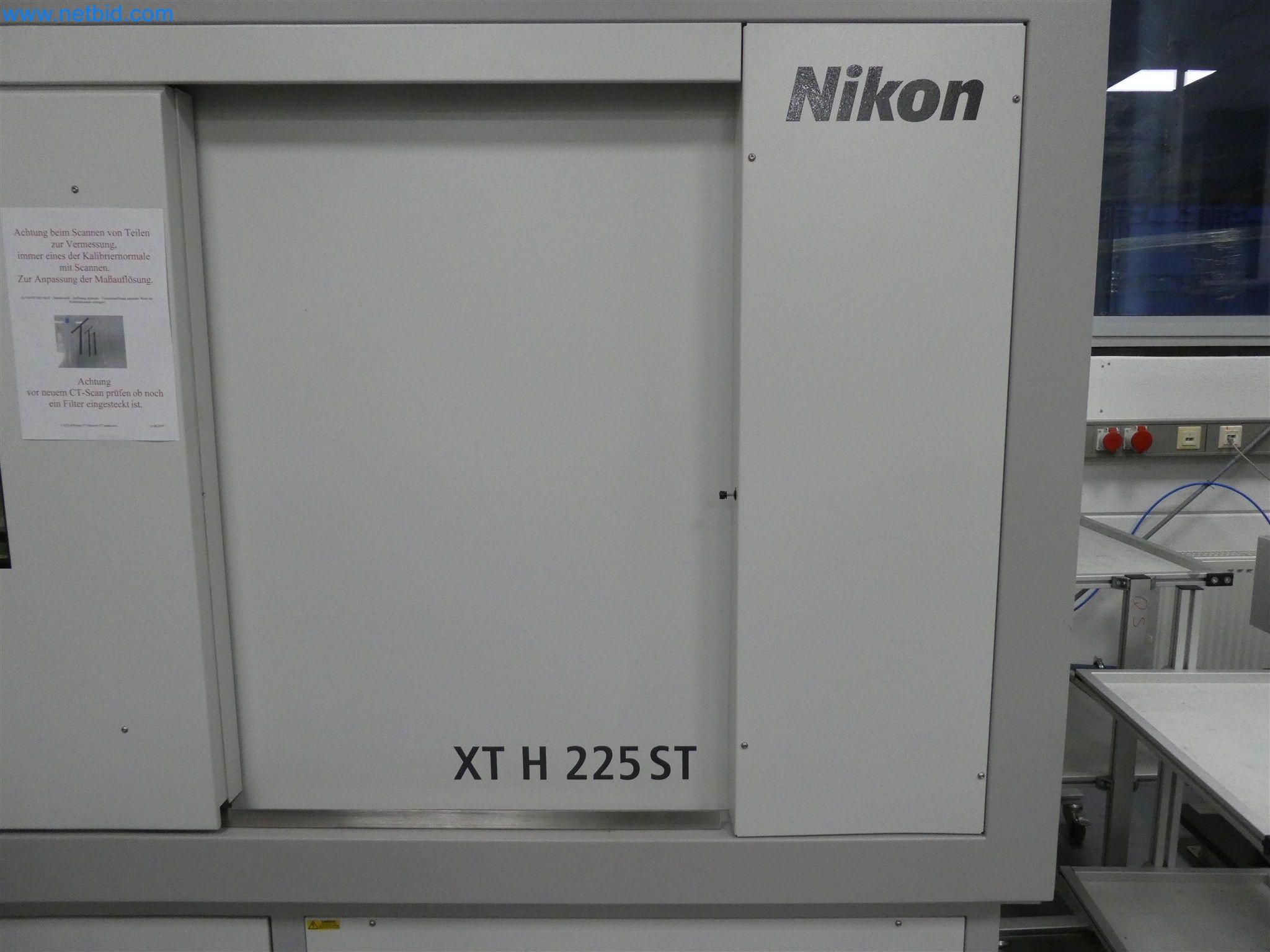 Machines de moulage par injection, machines CNC & lignes d'assemblage pour les éléments chauffants et les composants automobiles-1