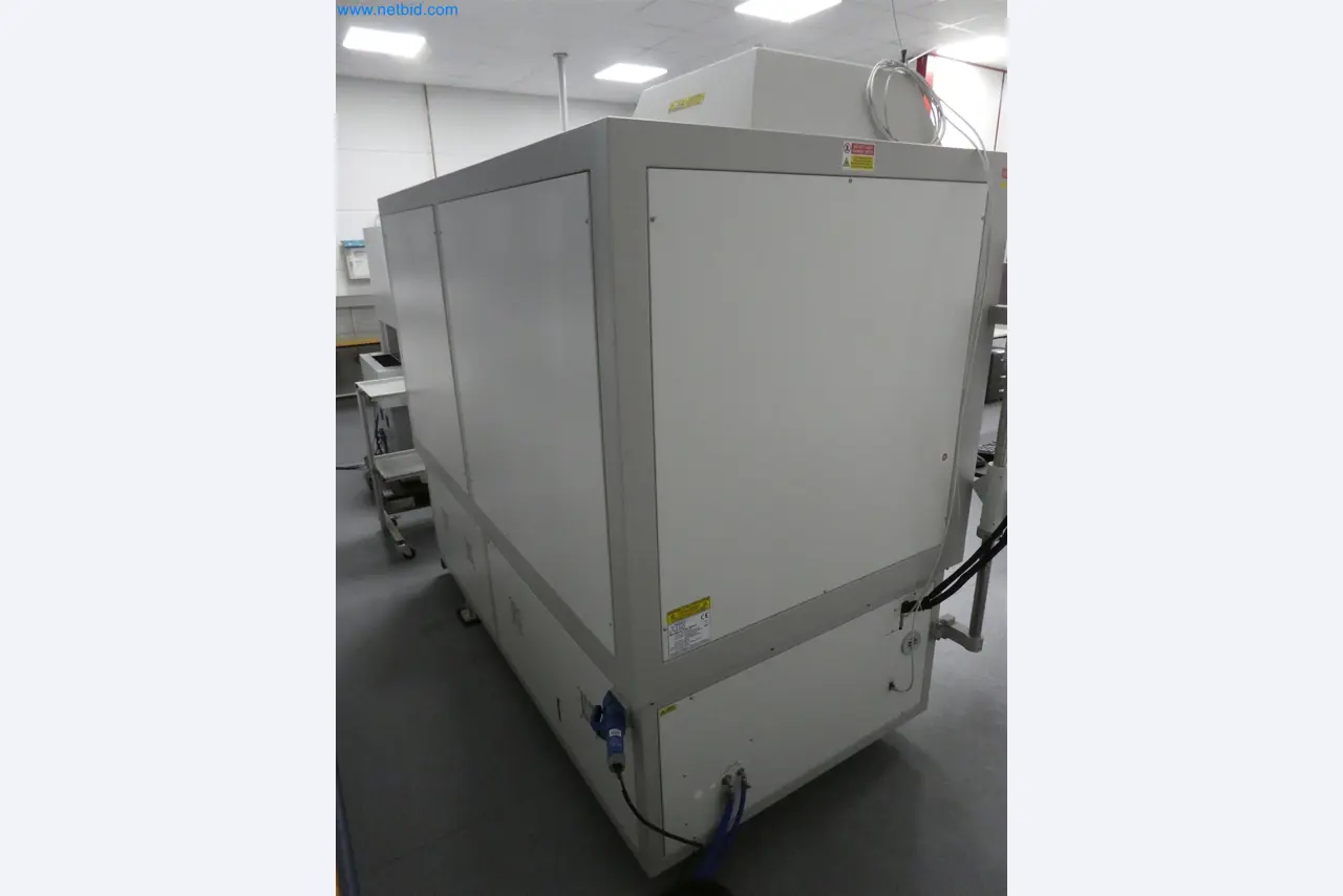 Machines de moulage par injection, machines CNC & lignes d'assemblage pour les éléments chauffants et les composants automobiles-9