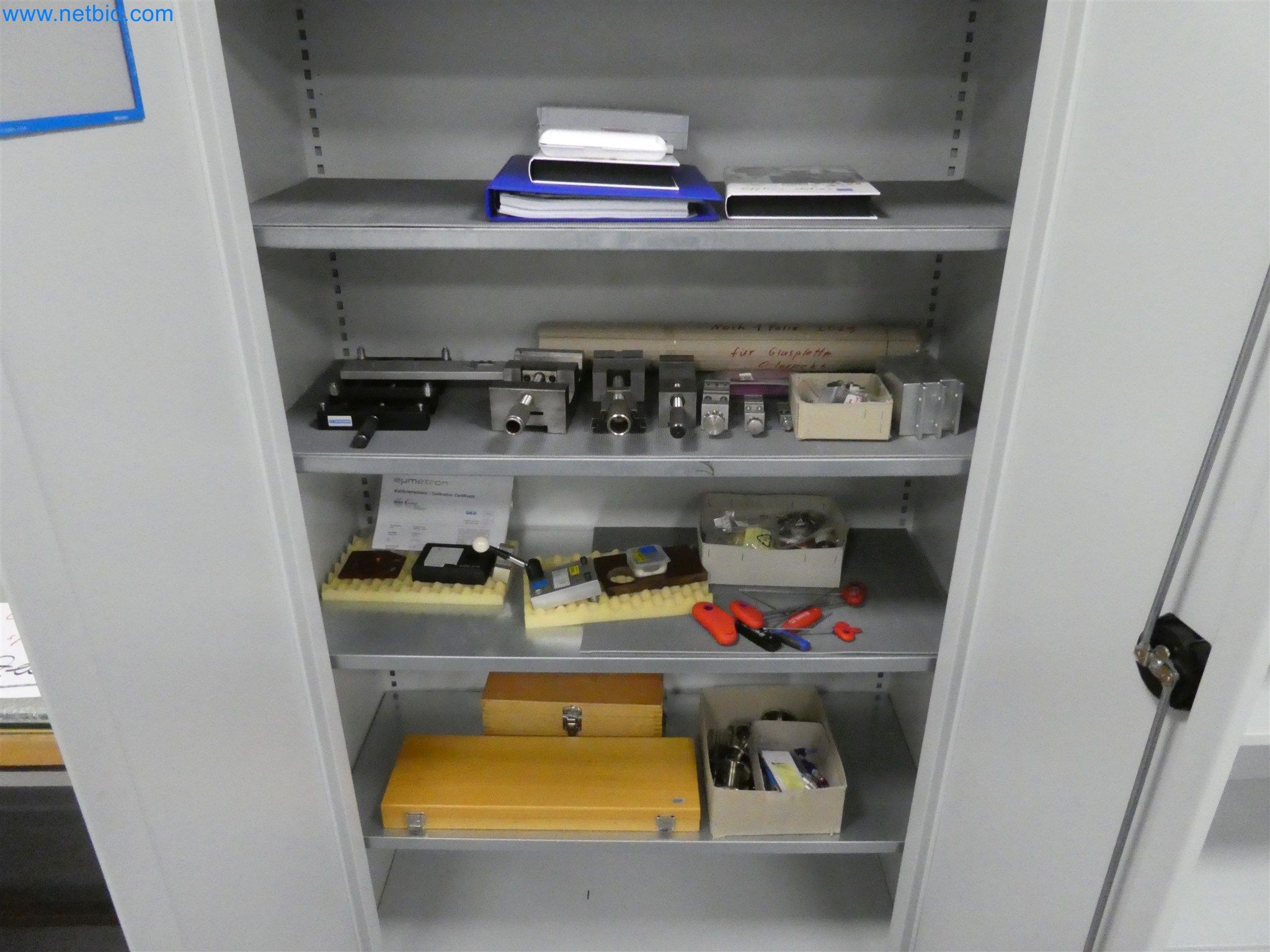 Machines de moulage par injection, machines CNC & lignes d'assemblage pour les éléments chauffants et les composants automobiles-15