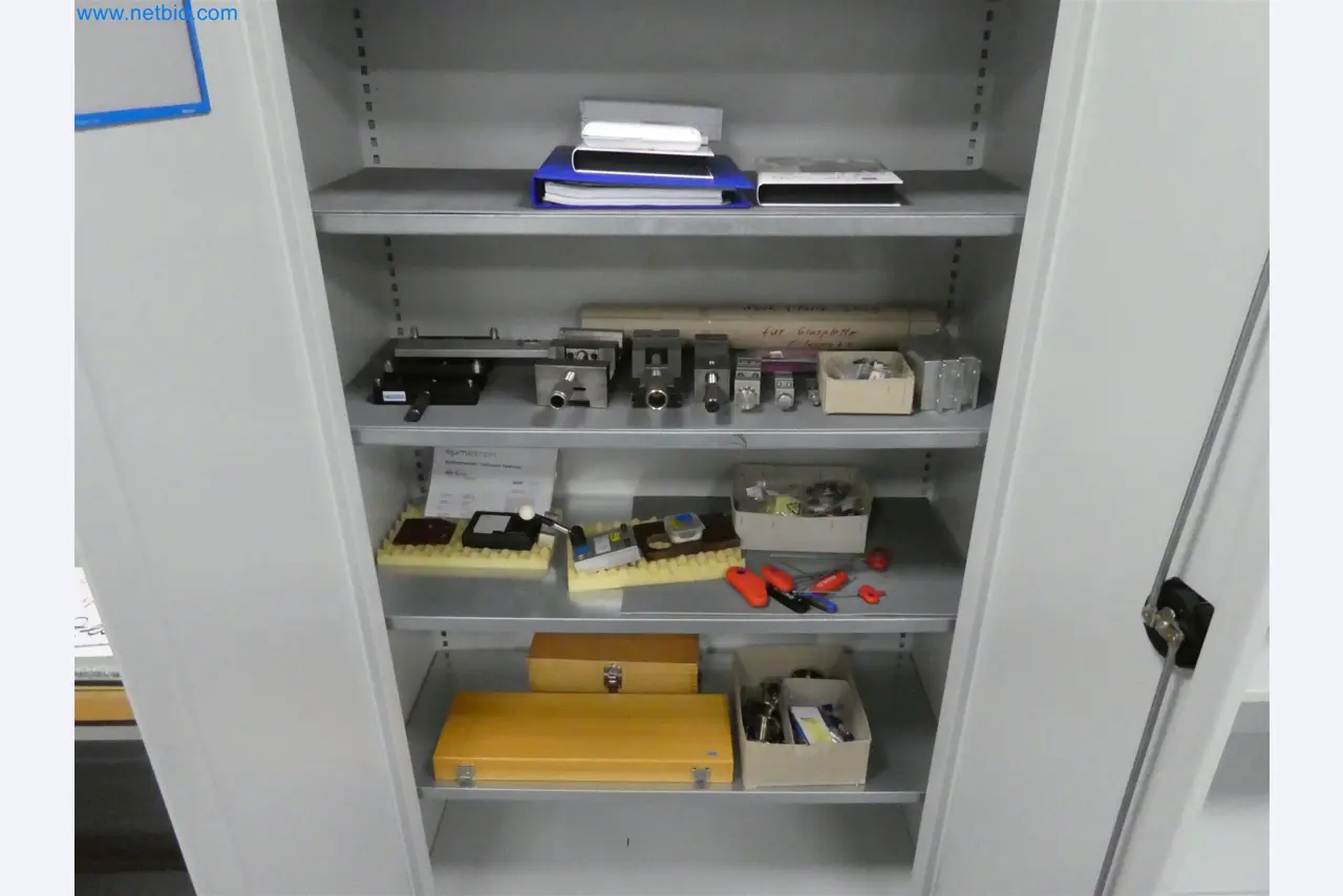 Machines de moulage par injection, machines CNC & lignes d'assemblage pour les éléments chauffants et les composants automobiles-15