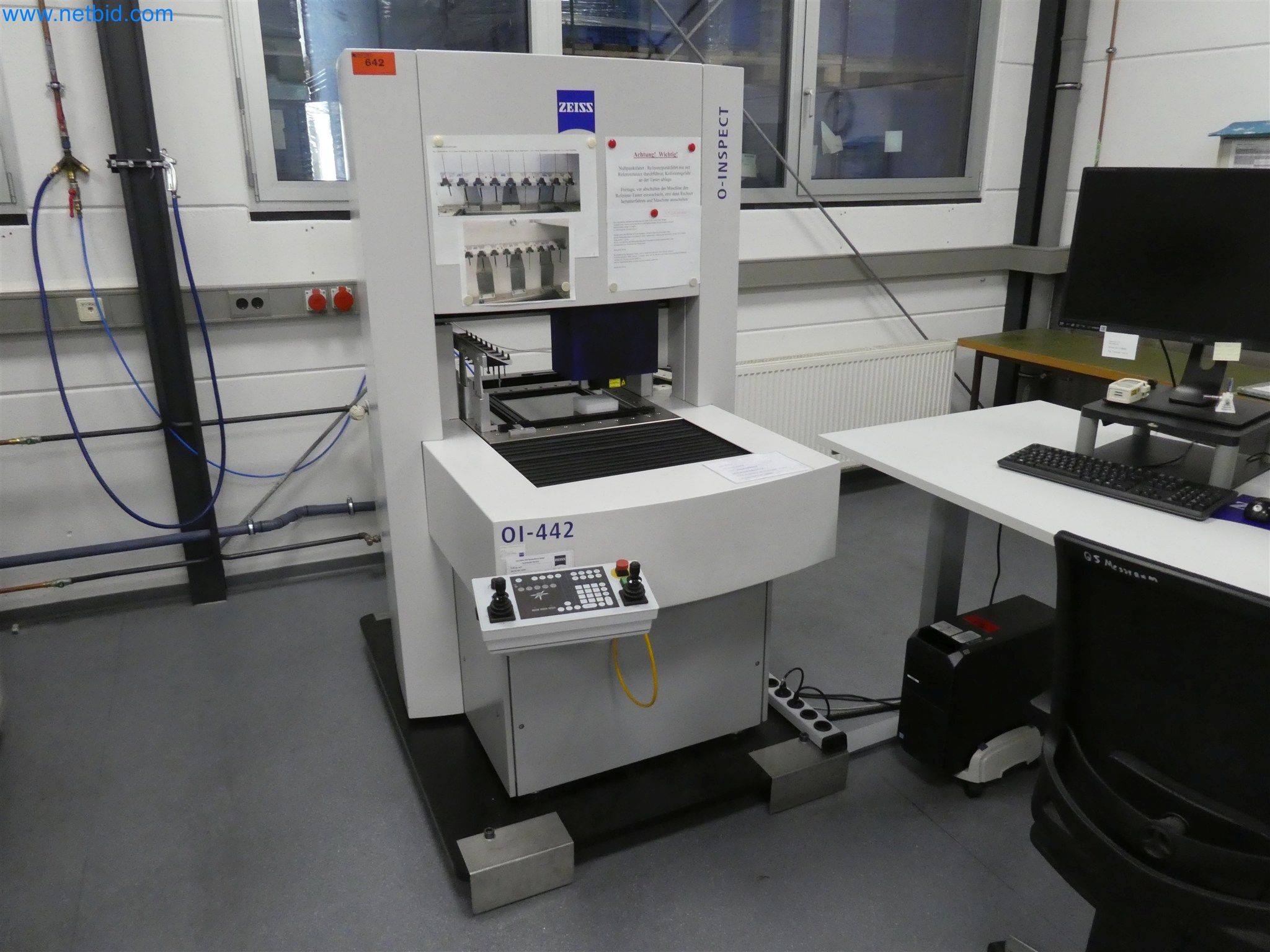 Machines de moulage par injection, machines CNC & lignes d'assemblage pour les éléments chauffants et les composants automobiles-2