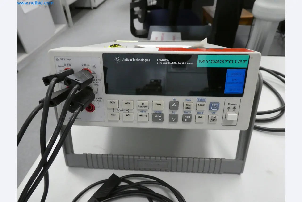 Machines de moulage par injection, machines CNC & lignes d'assemblage pour les éléments chauffants et les composants automobiles-1