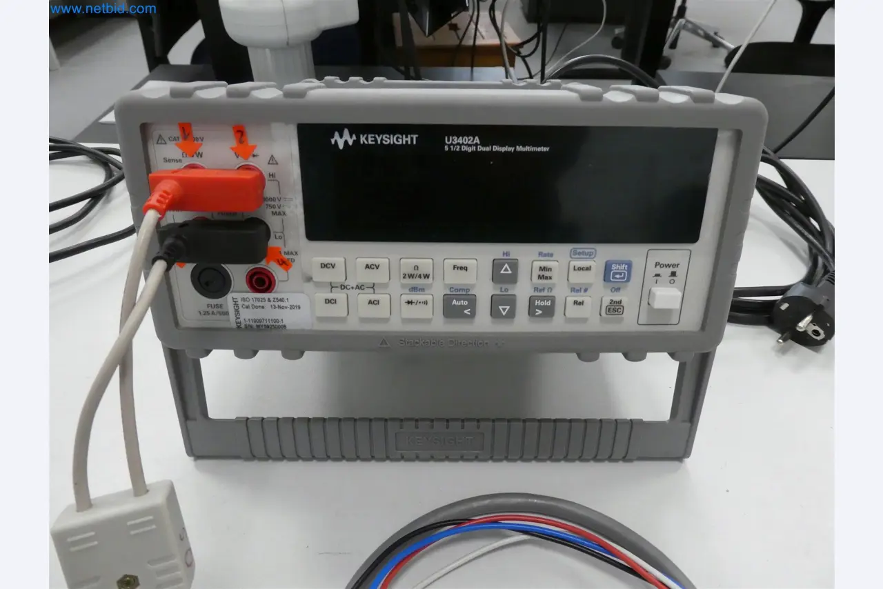 Machines de moulage par injection, machines CNC & lignes d'assemblage pour les éléments chauffants et les composants automobiles-8