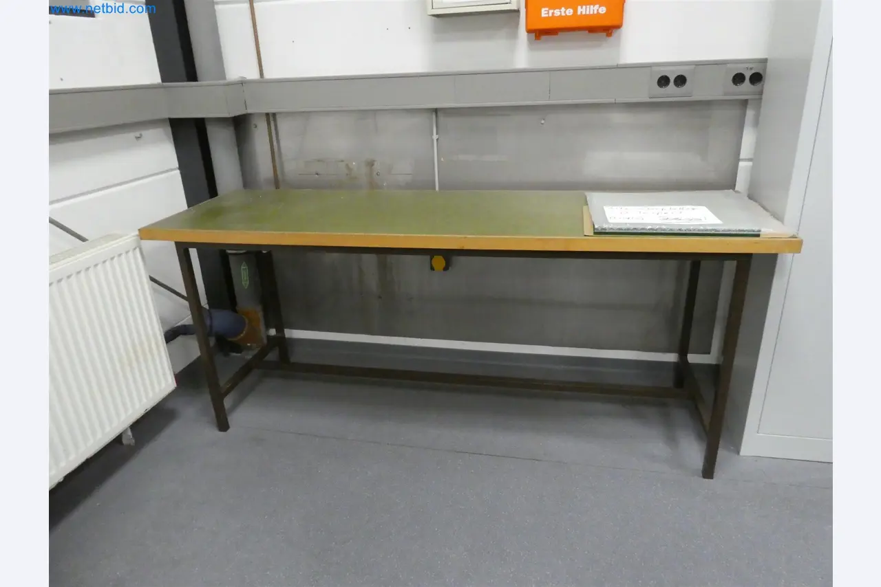 Machines de moulage par injection, machines CNC & lignes d'assemblage pour les éléments chauffants et les composants automobiles-15