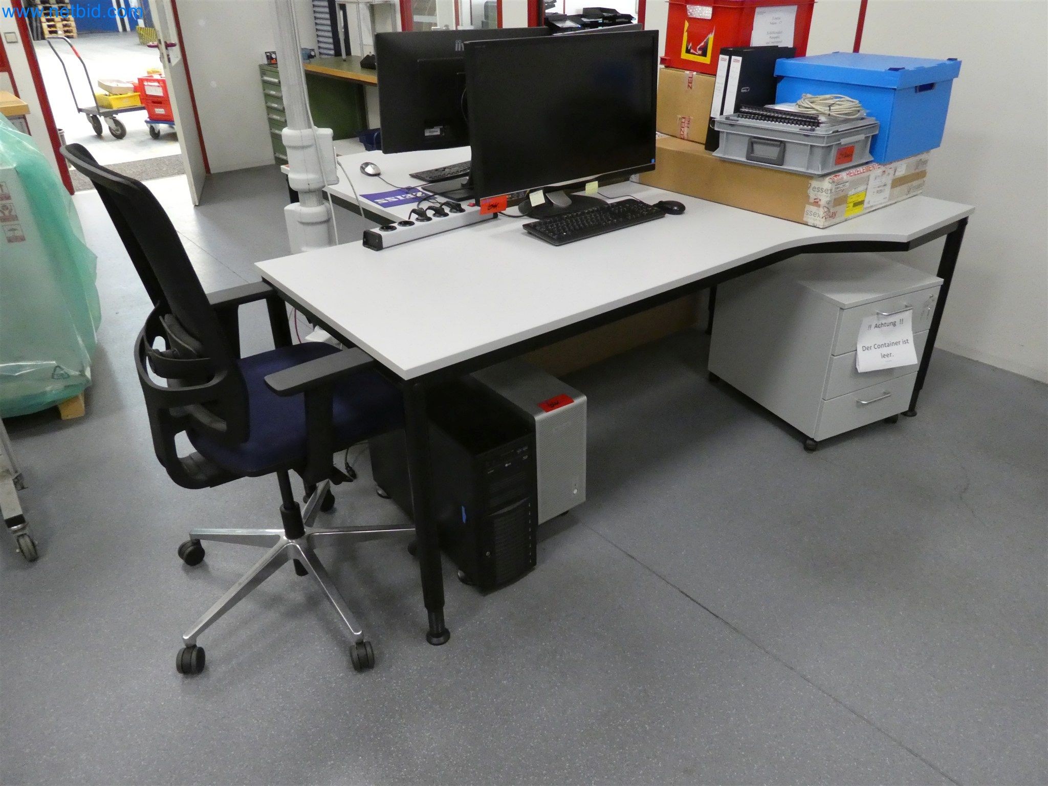 Machines de moulage par injection, machines CNC & lignes d'assemblage pour les éléments chauffants et les composants automobiles-4