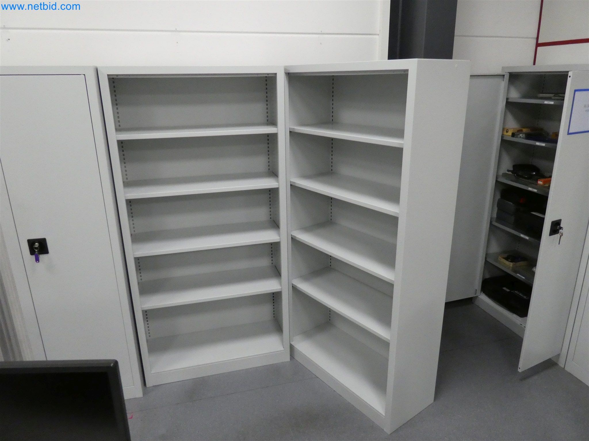 Machines de moulage par injection, machines CNC & lignes d'assemblage pour les éléments chauffants et les composants automobiles-5