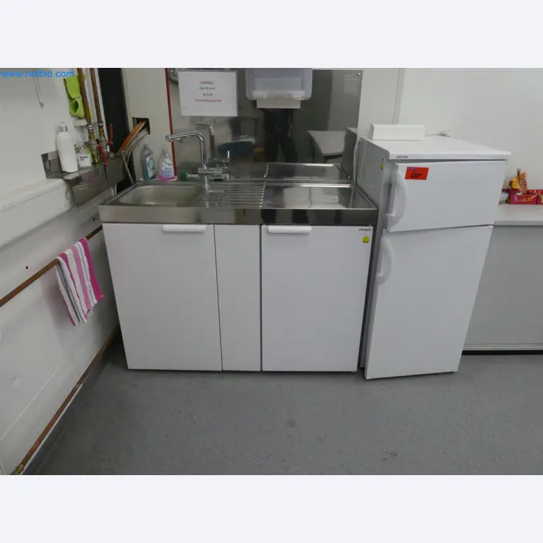 Injection molding machines, CNC machines & assembly lines for heating elements and automotive components-6