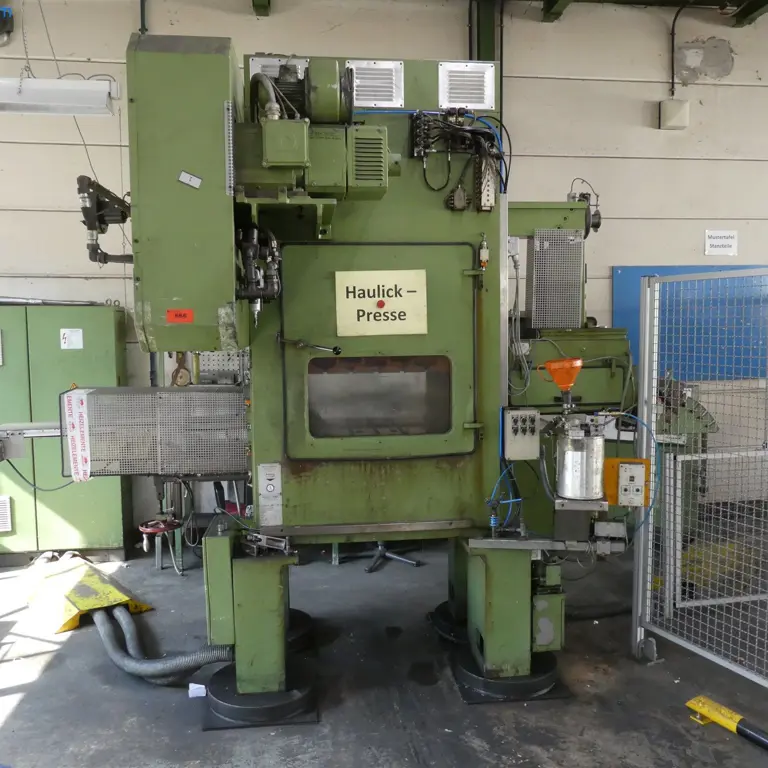 Presse hydraulique Haulick + Roos RVD63/800HS