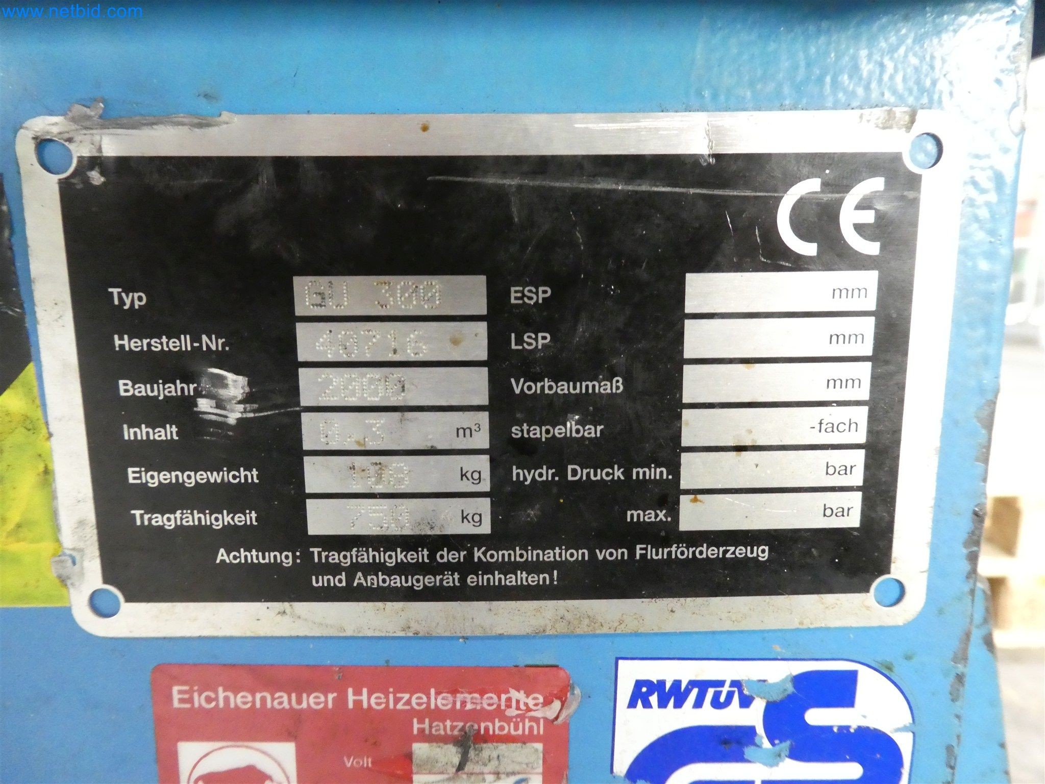Máquinas de moldeo por inyección, máquinas CNC y líneas de montaje para elementos calefactores y componentes de automoción-1