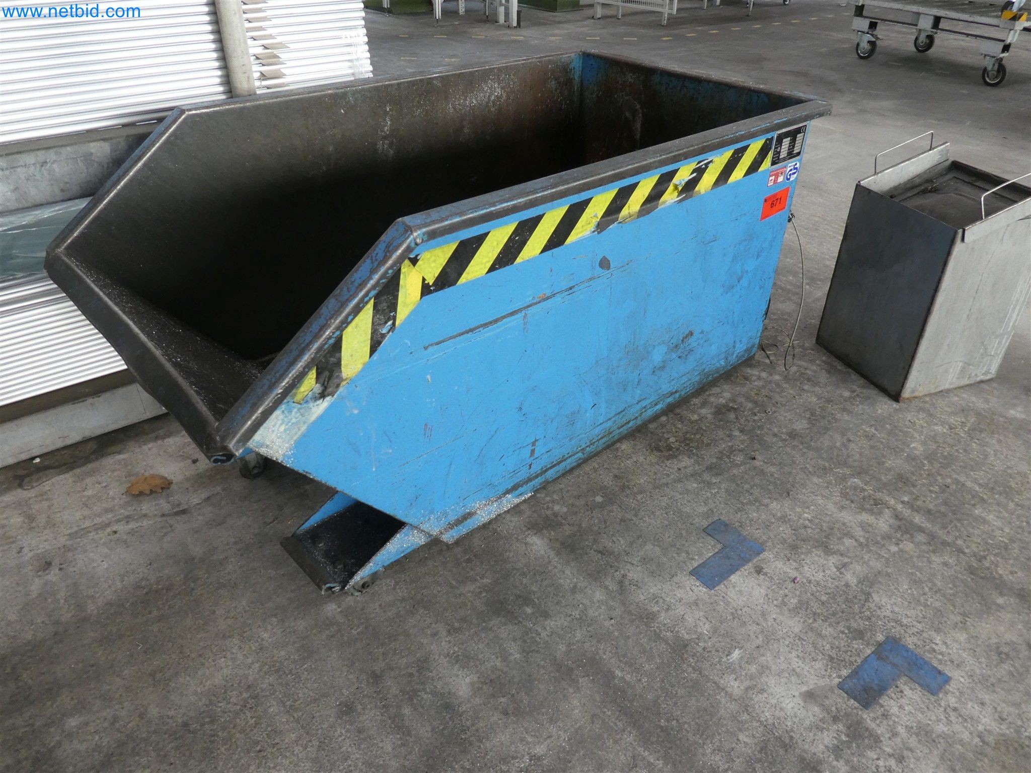 Máquinas de moldeo por inyección, máquinas CNC y líneas de montaje para elementos calefactores y componentes de automoción-3