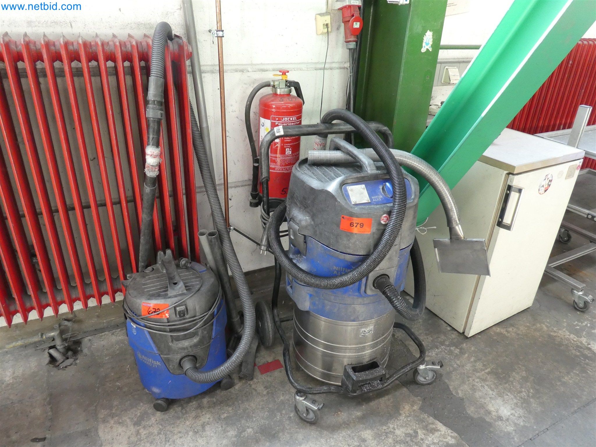 Máquinas de moldeo por inyección, máquinas CNC y líneas de montaje para elementos calefactores y componentes de automoción-1