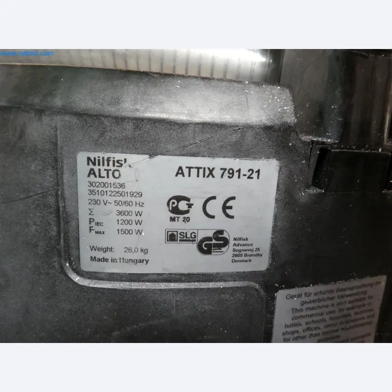 Máquinas de moldeo por inyección, máquinas CNC y líneas de montaje para elementos calefactores y componentes de automoción-4