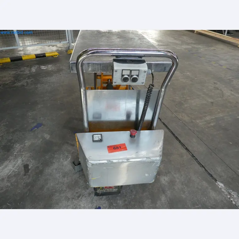 Máquinas de moldeo por inyección, máquinas CNC y líneas de montaje para elementos calefactores y componentes de automoción-3