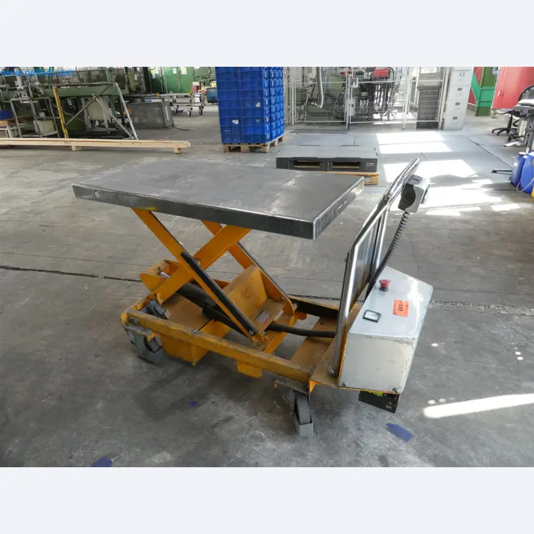 Máquinas de moldeo por inyección, máquinas CNC y líneas de montaje para elementos calefactores y componentes de automoción-4