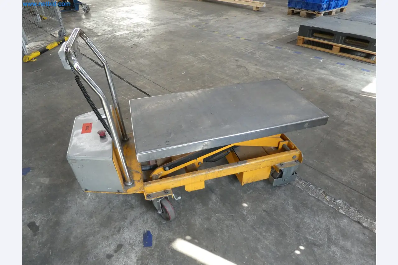 Máquinas de moldeo por inyección, máquinas CNC y líneas de montaje para elementos calefactores y componentes de automoción-1