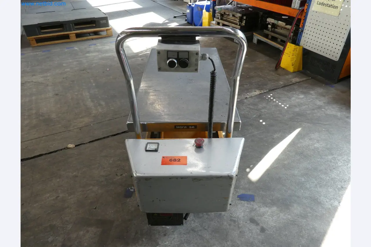 Máquinas de moldeo por inyección, máquinas CNC y líneas de montaje para elementos calefactores y componentes de automoción-2