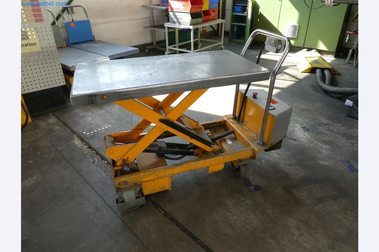 Máquinas de moldeo por inyección, máquinas CNC y líneas de montaje para elementos calefactores y componentes de automoción-3