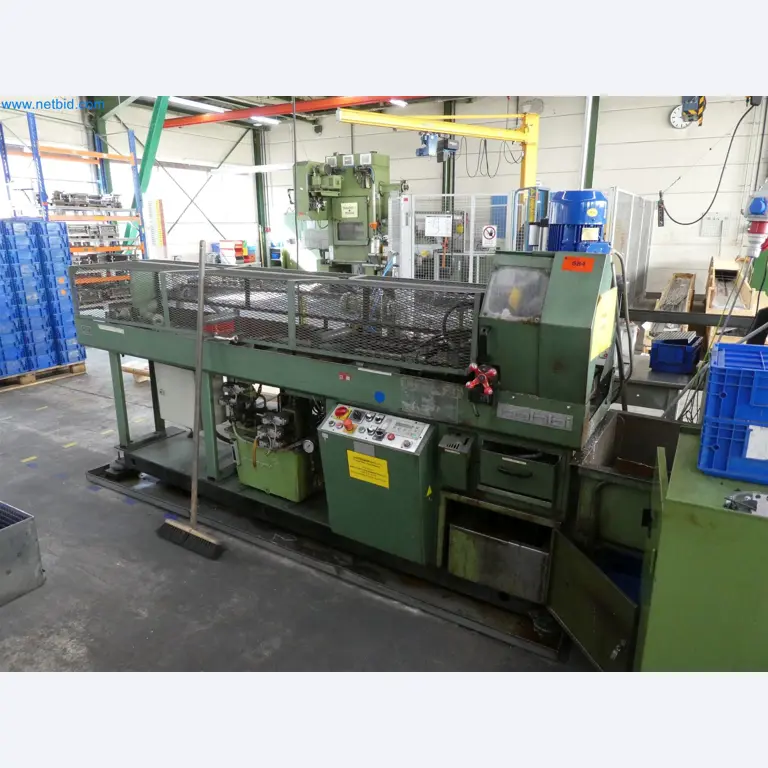 Máquinas de moldeo por inyección, máquinas CNC y líneas de montaje para elementos calefactores y componentes de automoción-1