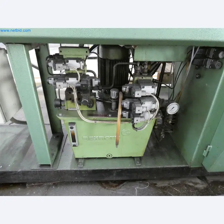 Máquinas de moldeo por inyección, máquinas CNC y líneas de montaje para elementos calefactores y componentes de automoción-3