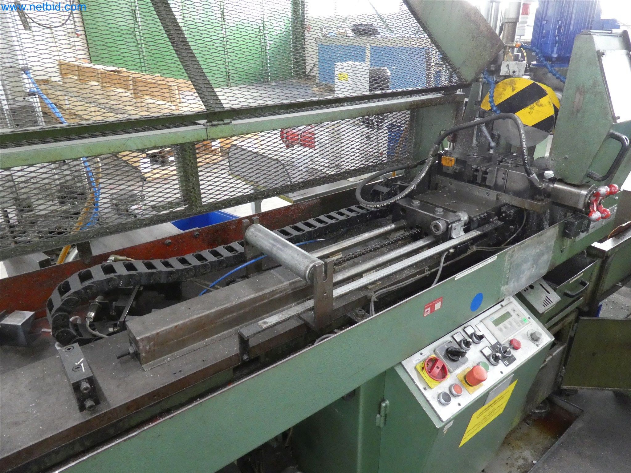 Máquinas de moldeo por inyección, máquinas CNC y líneas de montaje para elementos calefactores y componentes de automoción-4