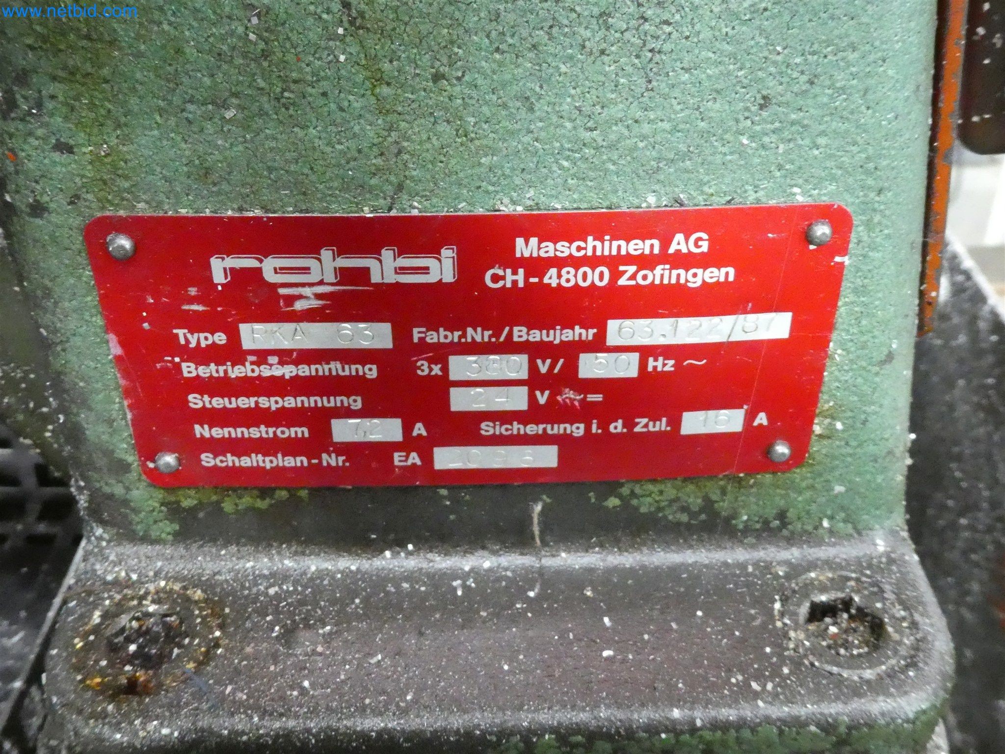 Máquinas de moldeo por inyección, máquinas CNC y líneas de montaje para elementos calefactores y componentes de automoción-5