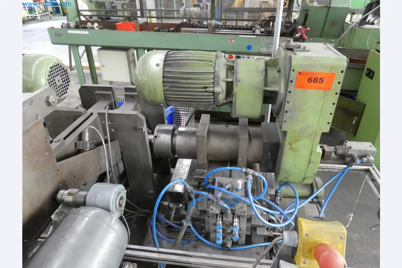 Máquinas de moldeo por inyección, máquinas CNC y líneas de montaje para elementos calefactores y componentes de automoción-4