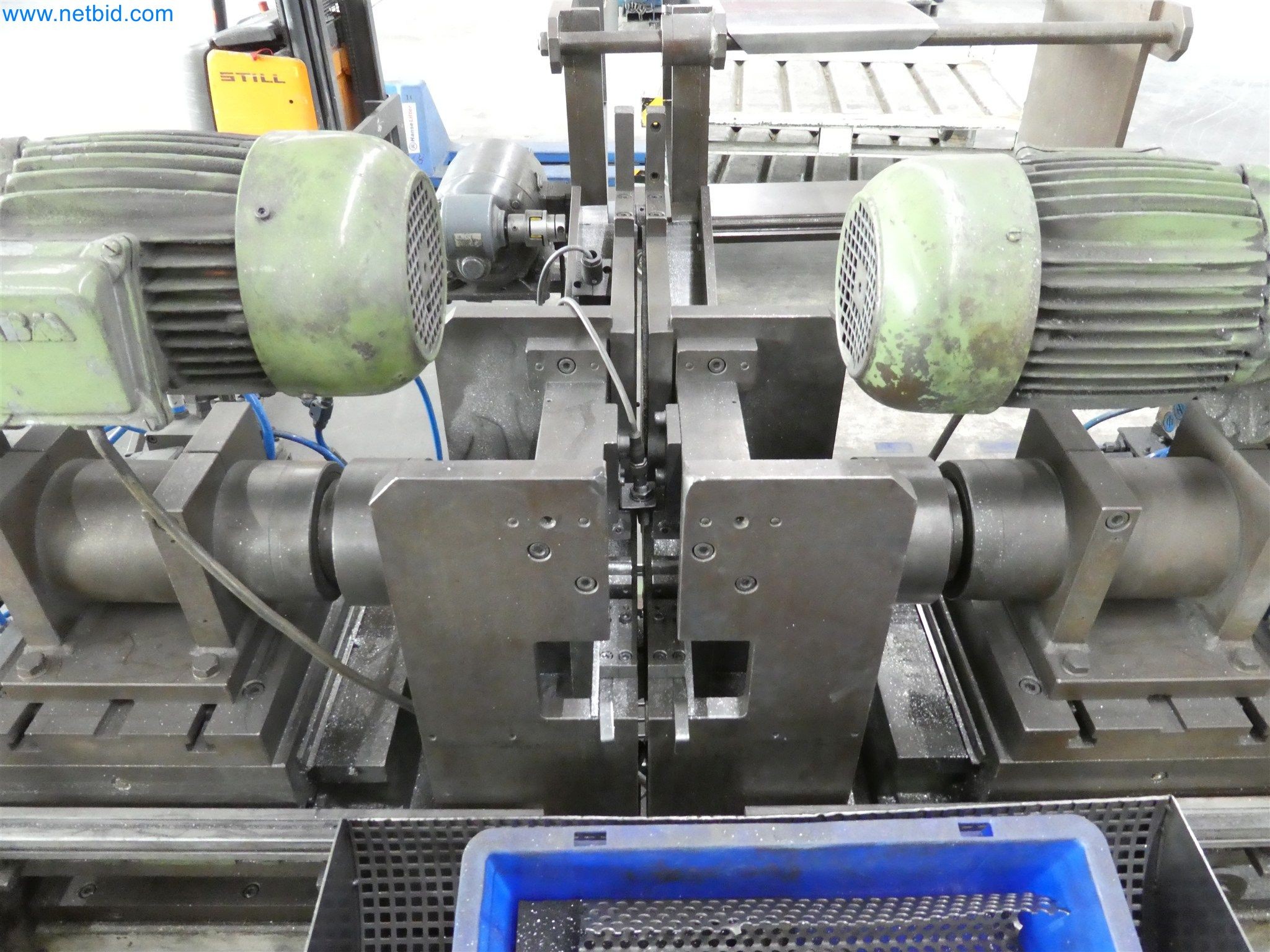 Máquinas de moldeo por inyección, máquinas CNC y líneas de montaje para elementos calefactores y componentes de automoción-5