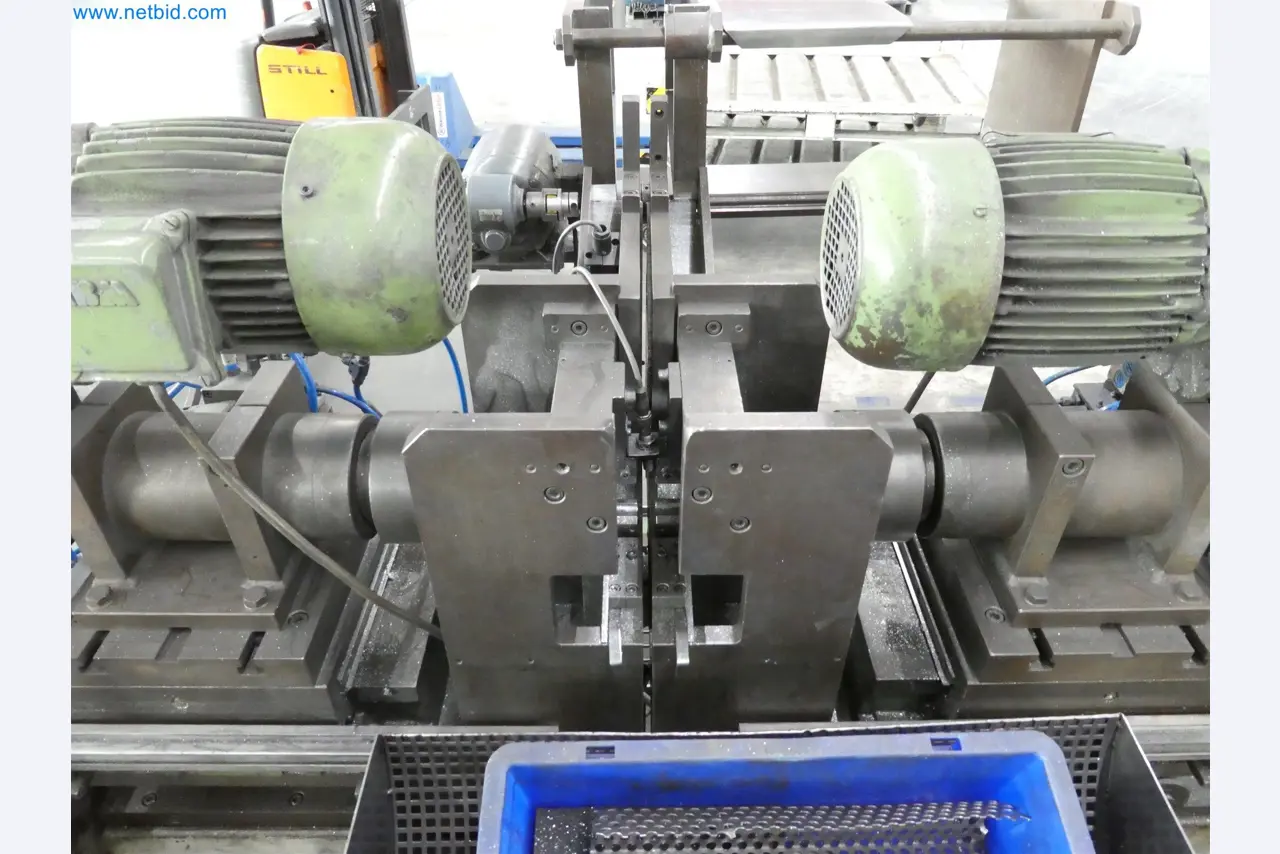 Máquinas de moldeo por inyección, máquinas CNC y líneas de montaje para elementos calefactores y componentes de automoción-5