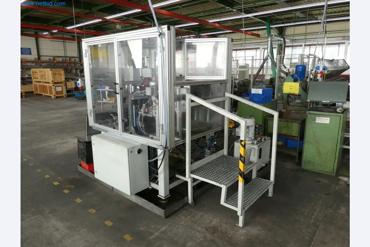 Máquinas de moldeo por inyección, máquinas CNC y líneas de montaje para elementos calefactores y componentes de automoción-2