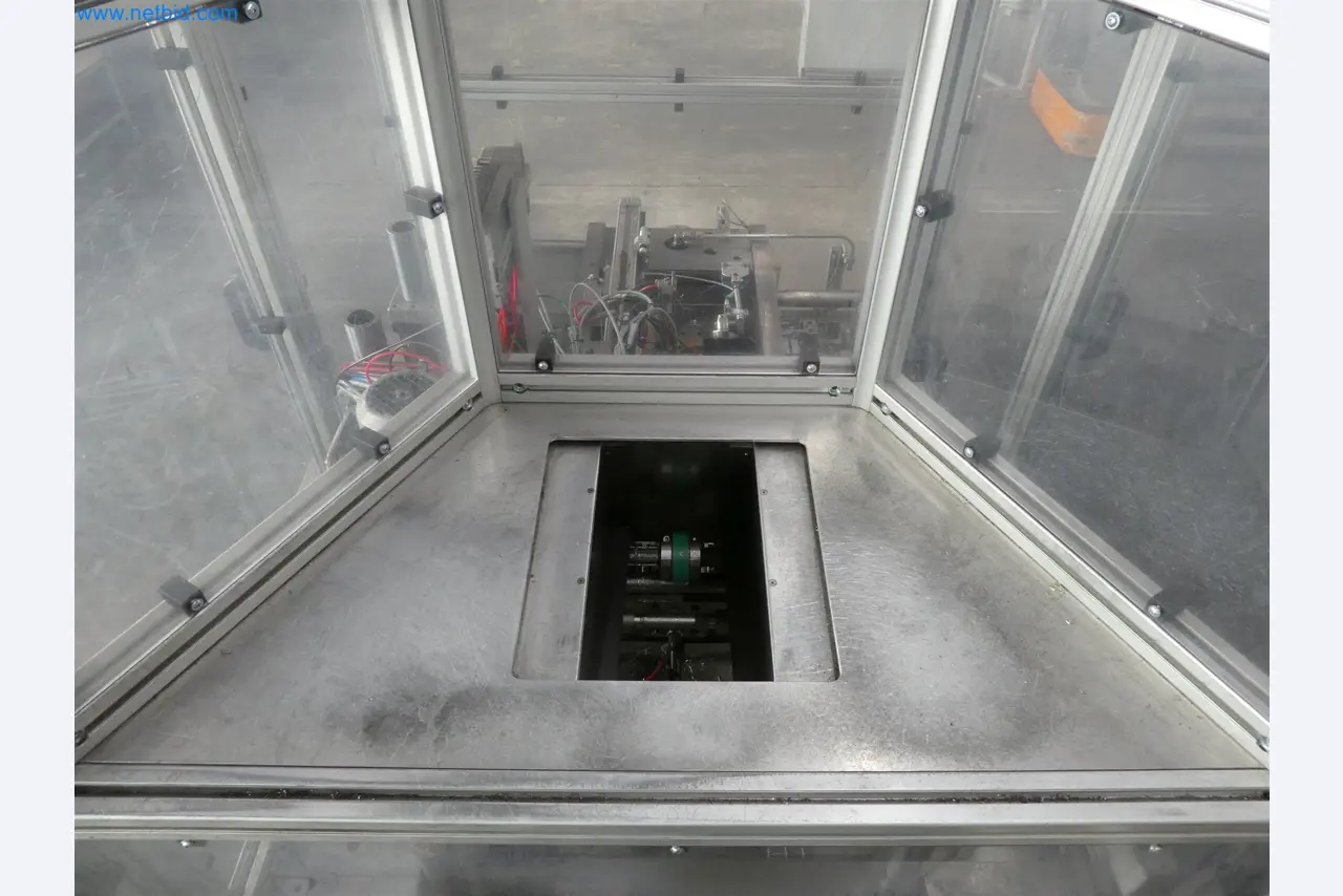 Máquinas de moldeo por inyección, máquinas CNC y líneas de montaje para elementos calefactores y componentes de automoción-6