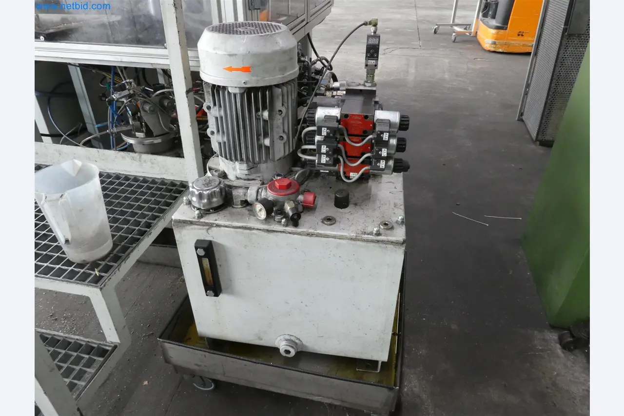 Máquinas de moldeo por inyección, máquinas CNC y líneas de montaje para elementos calefactores y componentes de automoción-7