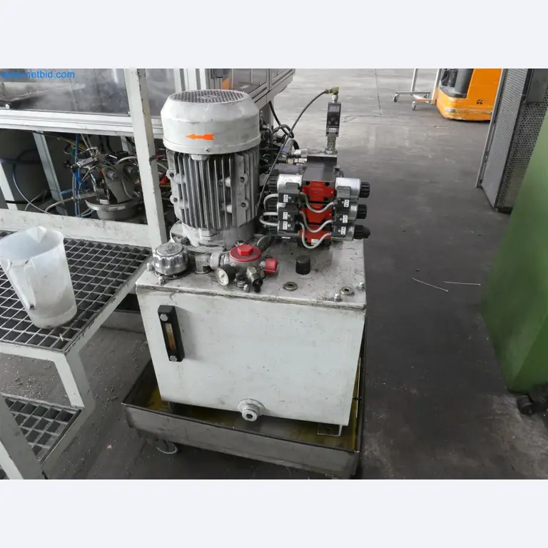 Máquinas de moldeo por inyección, máquinas CNC y líneas de montaje para elementos calefactores y componentes de automoción-7